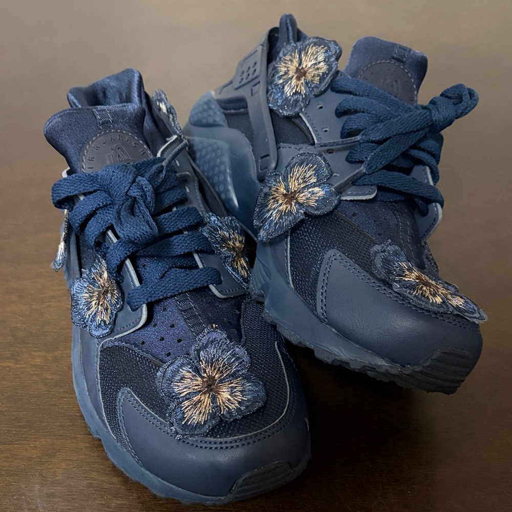 🪻🌚2015 Nike Triple Midnight Navy Huaraches Project 1 of 1 Women’s 7.5 Men’s 6 🌚🪻
